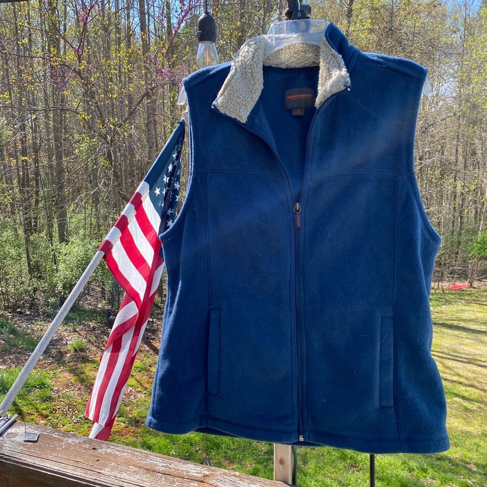 Northwest Territory Blue Vest Women’s M